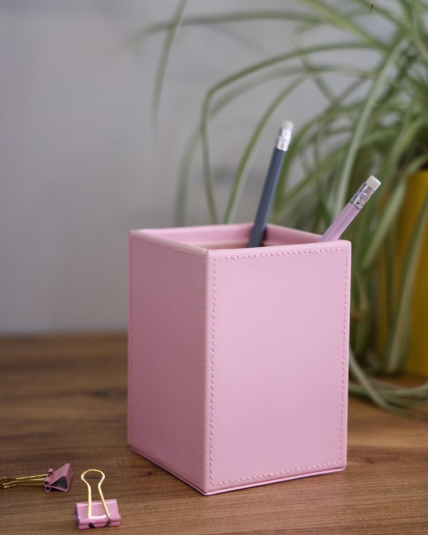 Travelista Pen Pot with Personalisation Option